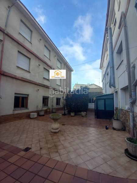 Foto bd9f0607-90cd-4a54-b044-a51a2bd99cf9. Edifici a Boñar