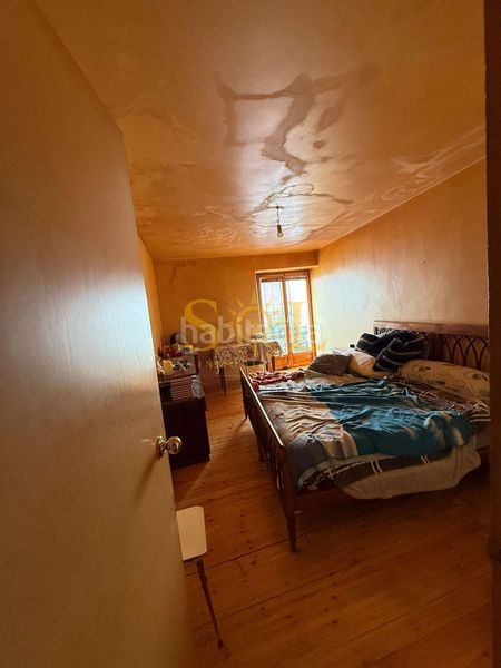 Foto a659251a-d721-42d1-a3e5-13c0e6e06813. Edificio en calle de azabachería 3 se vende edificio centrico en León