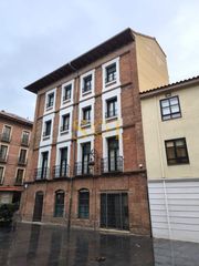 Business premise in Calle ave maria 2. Local comercial al lado de la catedral de leon