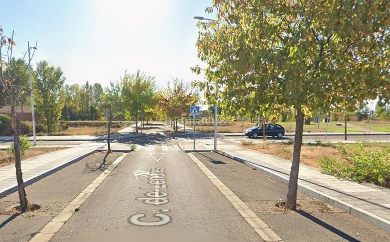 Foto ac4a936e-7355-4ddd-8f7a-0a5177a8f917. Terreny residencial a La Lastra León