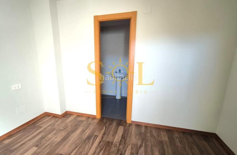 Foto b2d9429d-47bb-4ddb-bcc1-b0c8d92c7203. Zweistöckige wohnung in calle emiliano alonso sánchez lomba in Puebla de Lillo