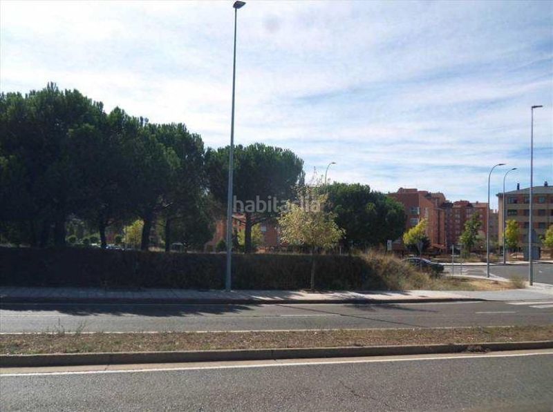 Foto ec5d06f9-5603-4281-8d0a-459f947ea264. Terreny residencial a San Esteban León