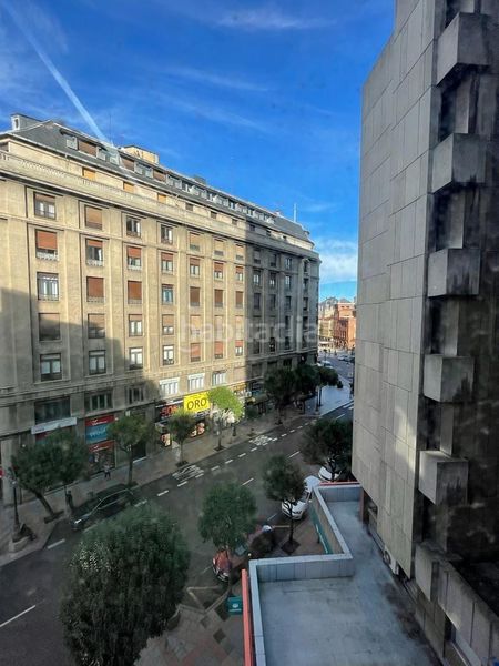 Foto db9d4ee2-f7a8-4e7b-ba22-f5f6e840ace5. Pis amb calefacció a Centro Ciudad León