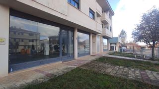 Geschäftsraum in Sahagún. Local en calle fernando de castro