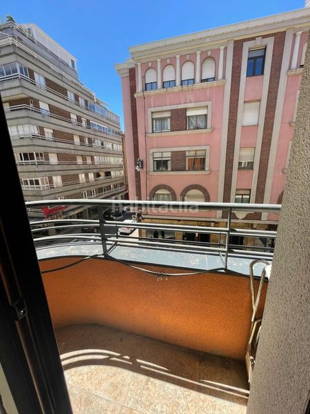 Foto ef16a5ce-e913-4975-a5c5-79702dfadc10. Pis amb calefacció a Centro Ciudad León