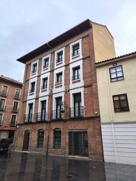 Foto af6edb53-94a0-4484-b665-f828201e1ccf. Àtic amb calefacció a San Mamés - La Palomera León