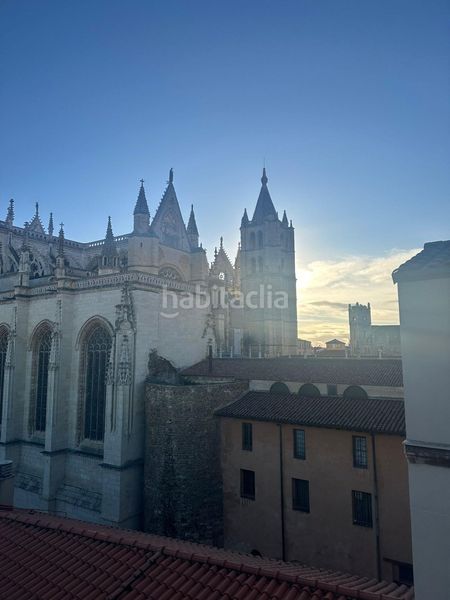 Foto d21e8fd9-31fc-40a7-bfec-f511ddded552. Àtic amb calefacció a San Mamés - La Palomera León