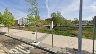Terreno residenziale in La Lastra. Solar en calle parque