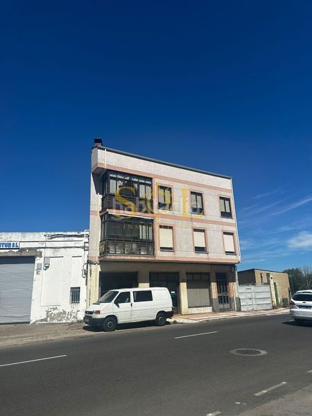 Foto 7ea0e9d7-fcfd-480f-86aa-12f44ace3249. Edifici a calle alfageme 113 113 a Trobajo del camino