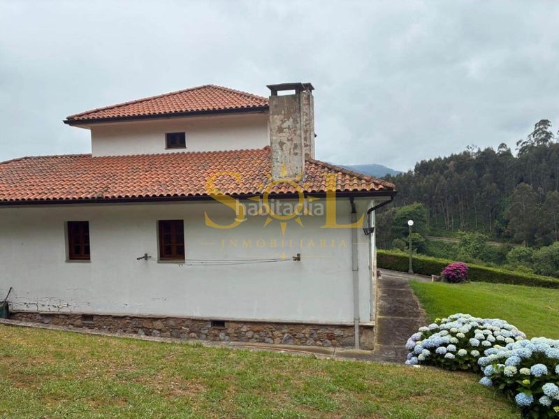 Foto 32dd2209-1b99-433b-8023-4c7a0cfdb023. Casa amb calefacció aparcament a Pravia