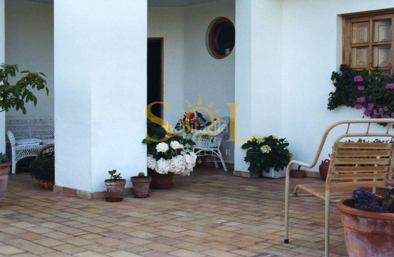 Foto 3cedcc40-a084-4ce2-8519-e8e993b06229. Casa amb calefacció aparcament a Pravia
