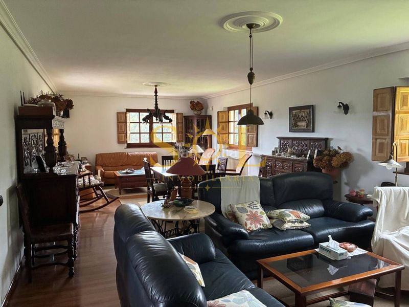 Foto a8136bf8-e21f-469e-95be-105702cb1ee1. Casa amb calefacció aparcament a Pravia