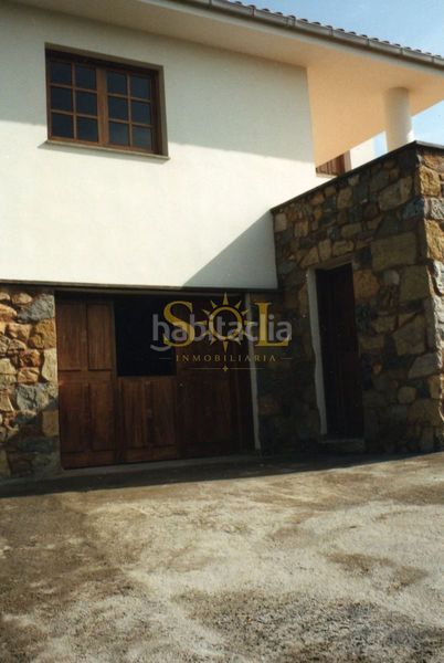 Foto aea50df1-0d1a-466d-868e-ccc2ae7031e3. Casa amb calefacció aparcament a Pravia
