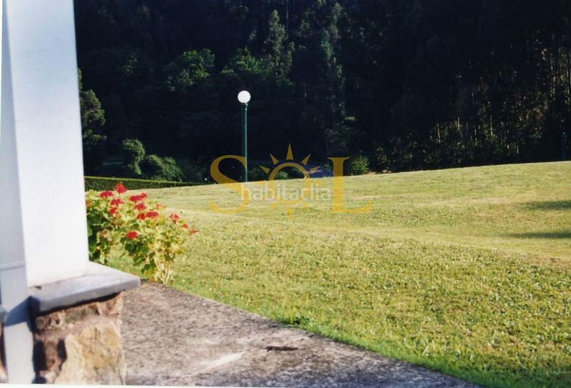 Foto bd3cd353-9a04-4a42-8913-52b205aee8db. Casa amb calefacció aparcament a Pravia