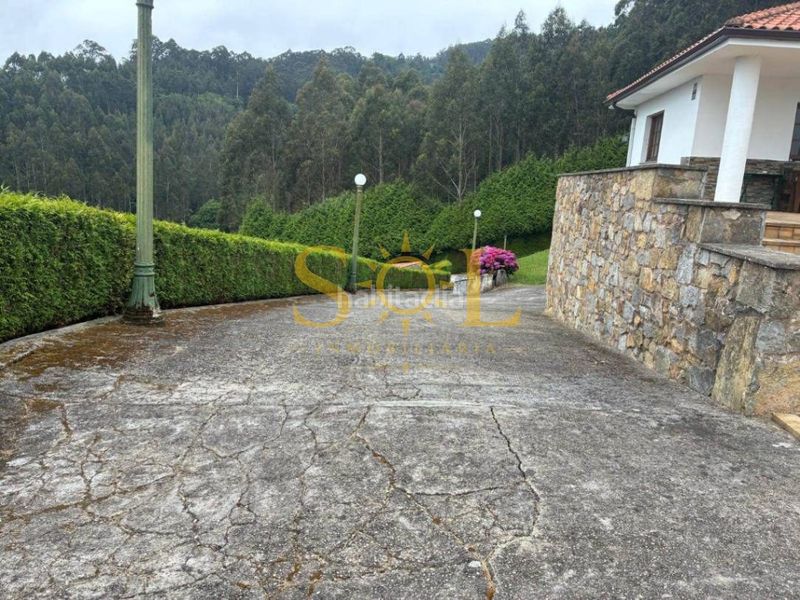 Foto bea3d856-3593-437b-9e6a-c90b66000cc9. Casa amb calefacció aparcament a Pravia