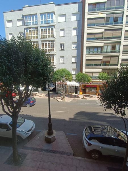 Foto 6d1b1cff-a59a-423c-8114-7217a604f976. Alquiler piso en calle gran via de san marcos 37 loft recien reformado en pleno centro en León