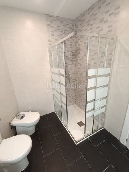 Foto c7cf3ba6-94f1-48c1-bc2b-c79a9e064437. Alquiler piso en calle gran via de san marcos 37 loft recien reformado en pleno centro en León