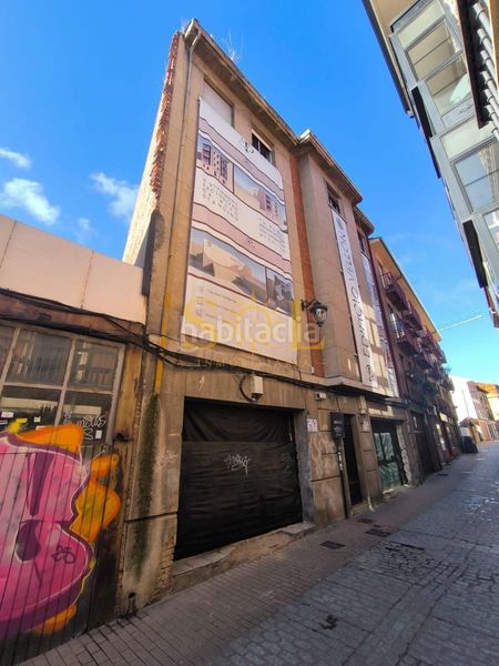 Foto df853e55-c45c-4bf4-87ee-82d27627a2f6. Edifici a Casco Antiguo León