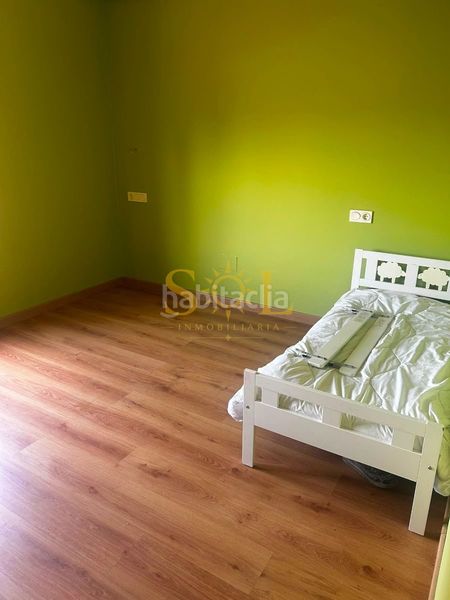 Foto a852466a-96e4-46d2-863d-584f131f85fd. Casa amb calefacció aparcament a Onzonilla