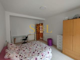 Rent Studio in Casco Antiguo. Alquiler de habitaciones en pleno centro  rúa, león