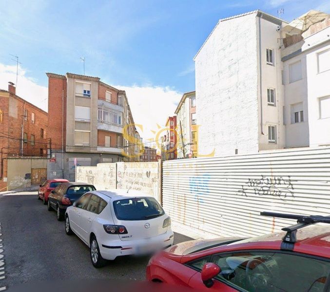 Foto 243eea33-5489-4493-bbd7-aea812d64de4. Terreny residencial a San Esteban León