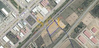Rural plot  Polígono industrial v15. Terreno uso agrario de 15.187 m2 junto al polígono industrial de