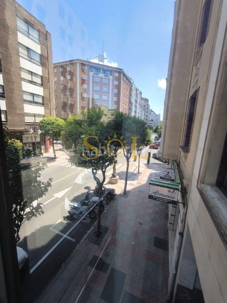 Foto ce91244a-2ec3-41e9-8462-648a842aabfe. Pis amb calefacció aparcament a Centro Ciudad León