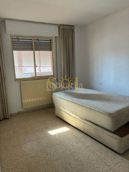 Foto aedf99d2-c62c-4504-ba62-399b0642917a. Pis amb calefacció aparcament a Las Ventas León