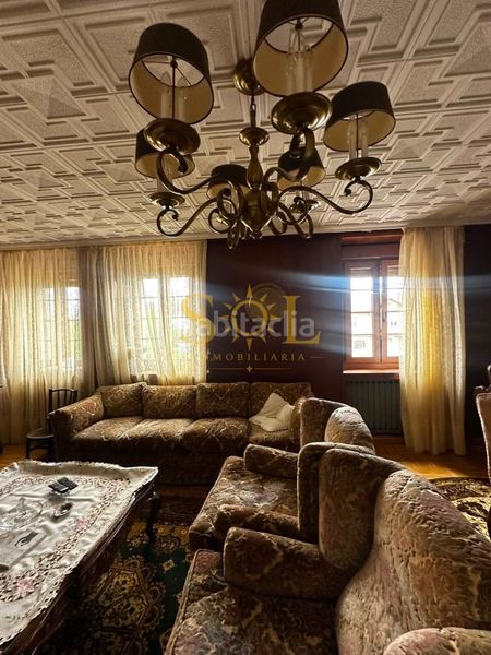 Foto a978345b-f138-4785-9801-0e6f69a3d209. Casa amb calefacció aparcament a Cabrillanes