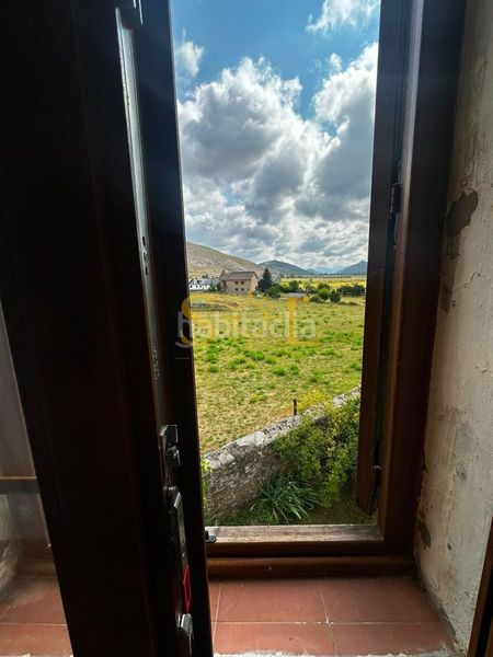 Foto c24f9a2e-1999-405c-b3de-37d408032308. Casa amb calefacció a Cabrillanes