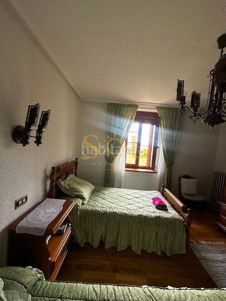 Foto f65c773c-06d0-4dab-a468-b577ebd45b6b. Casa amb calefacció a Cabrillanes
