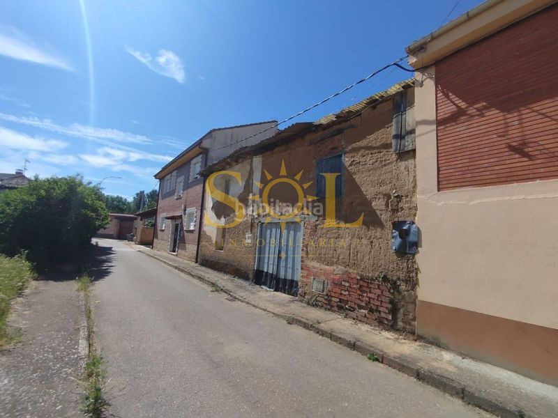 Foto d785632d-53ae-45d8-a711-8837abe6118c. Casa a Villaturiel