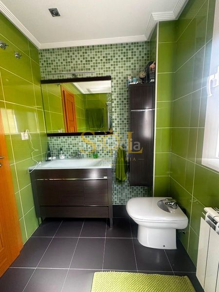 Foto 1159630c-7d15-4601-9d7e-2578cd2d9c7c. House with heating parking in Villabalter San Andrés del Rabanedo