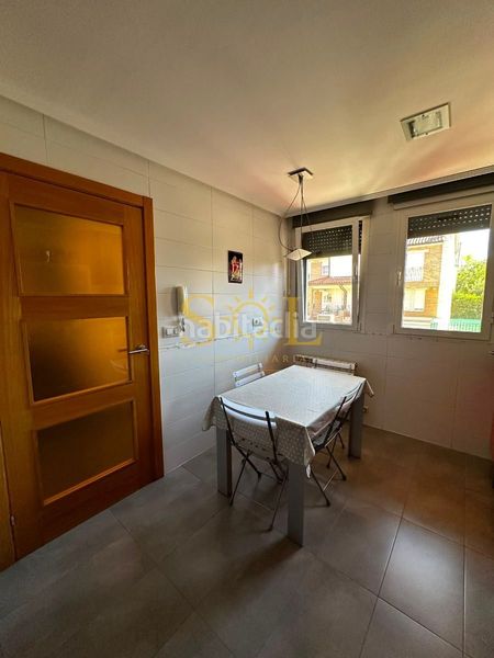 Foto 3910f972-94af-4309-9664-8bec4e20e52d. House with heating parking in Villabalter San Andrés del Rabanedo