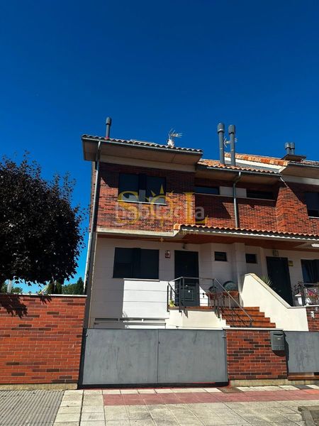 Foto 6851ab34-3a20-4854-9402-733fb106bfb4. House with heating parking in Villabalter San Andrés del Rabanedo