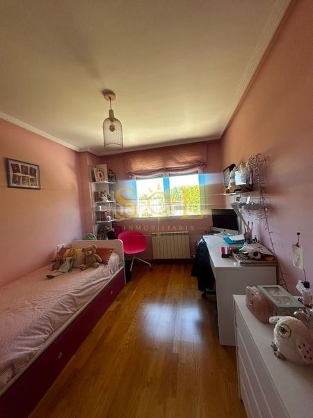Foto 6bd2815d-010e-4d5e-8853-cd3e3ea7e0ec. House with heating parking in Villabalter San Andrés del Rabanedo