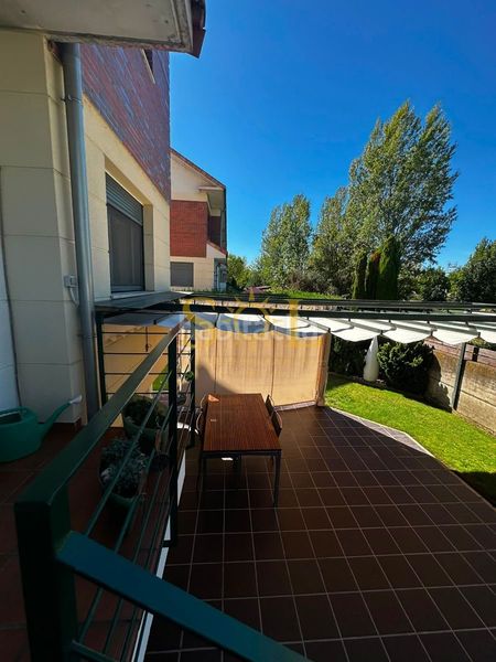 Foto a35d0f36-7536-4203-a4ea-8cae2f01b568. House with heating parking in Villabalter San Andrés del Rabanedo