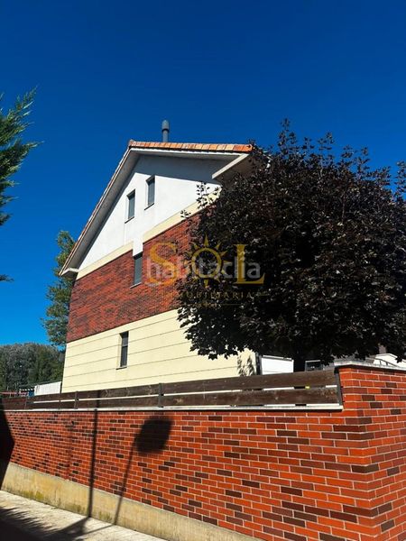 Foto bc220db9-3551-48b8-bfa5-34ee1339fa34. House with heating parking in Villabalter San Andrés del Rabanedo