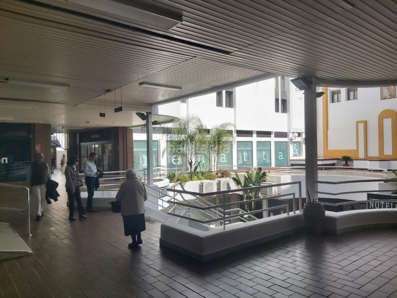 Foto e1c70f5b-d93e-4888-9fcf-cb90691fa3f2. Aparcament cotxe a calle rioja 25 a Alfalfa - Santa Cruz Sevilla