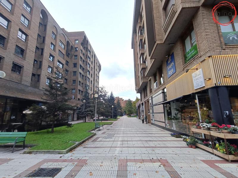 Foto adbaba7a-55a7-4f22-bce2-b6a02ca7e165. Alquiler local comercial en calle monasterio de tulebras 1 local en San Juan en Pamplona / Iruña