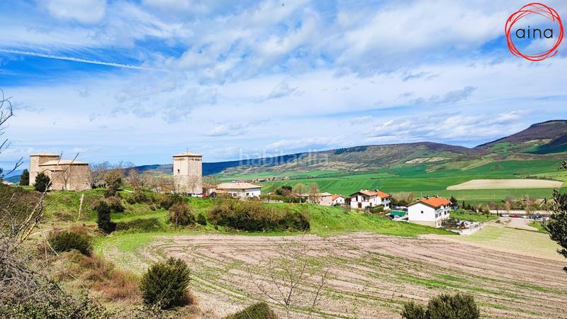 Foto b3b1189c-38b0-4ebe-83ab-78999516ddc0. Terreny residencial a calle santa maria 1 a Valle de Elorz / Elortzibar