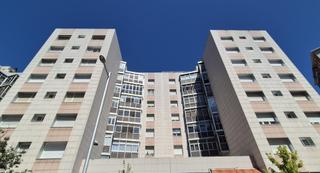 Flat in Avenida bayona 34