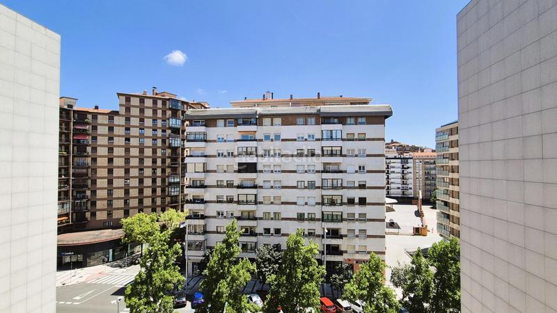 Foto f2467e48-e365-4191-95cd-bcf29ab4082b. Piso en avenida de bayona 34 en San Juan Pamplona / Iruña