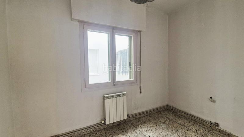 Foto 870742df-0728-4950-add6-1bd258793101. Piso en calle de los campos 1 piso económico a reformar en la rochapea en Pamplona / Iruña