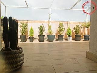 Location Appartement à Plaza de félix huarte 1. Atico en iturrama