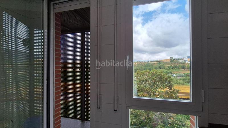 Foto 3405ecd7-d90c-4071-bfc6-b3654fffd67a. Etagenwohnung mit heizung parking in San Jorge Pamplona / Iruña