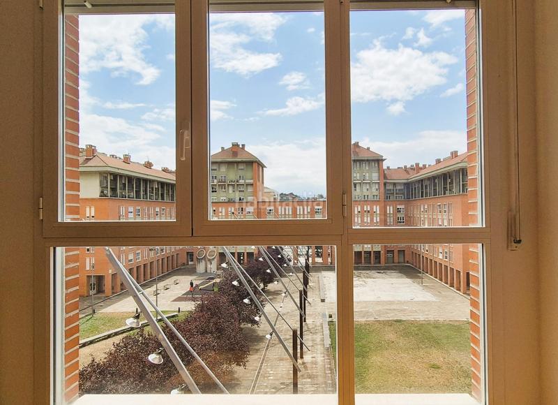 Foto 4a3e1c50-f4bb-4014-98e4-247ad700ac21. Etagenwohnung mit heizung parking in San Jorge Pamplona / Iruña