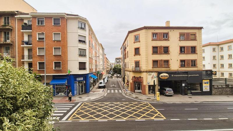 Foto ce4419a7-0b46-413d-90ea-11e2e001afb2. Appartement dans avenida zaragoza 30 dans Azpilañaga Pamplona / Iruña