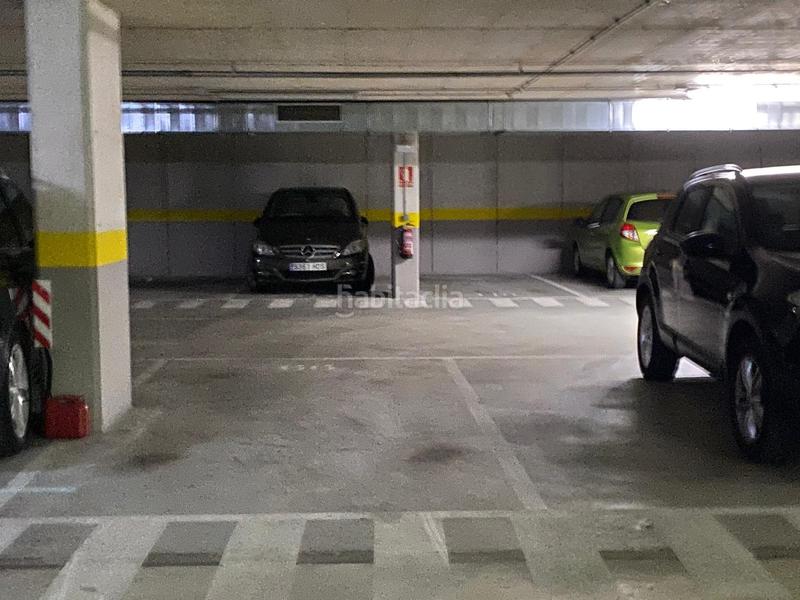 Foto 728d6e60-00fd-4385-afbb-797be052f2b6. Alquiler parking coche plaza de garaje en San Juan en Pamplona / Iruña