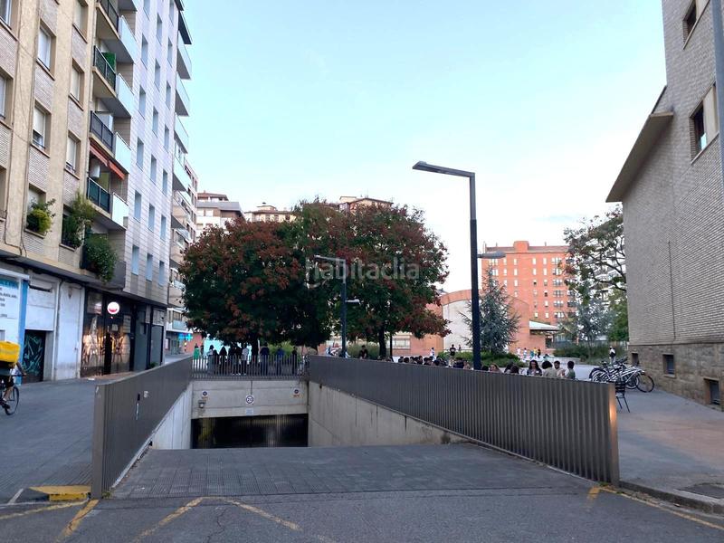 Foto b0e76765-4a17-4be5-b2d5-b7e0be7c01b5. Lloguer aparcament cotxe a San Juan Pamplona / Iruña